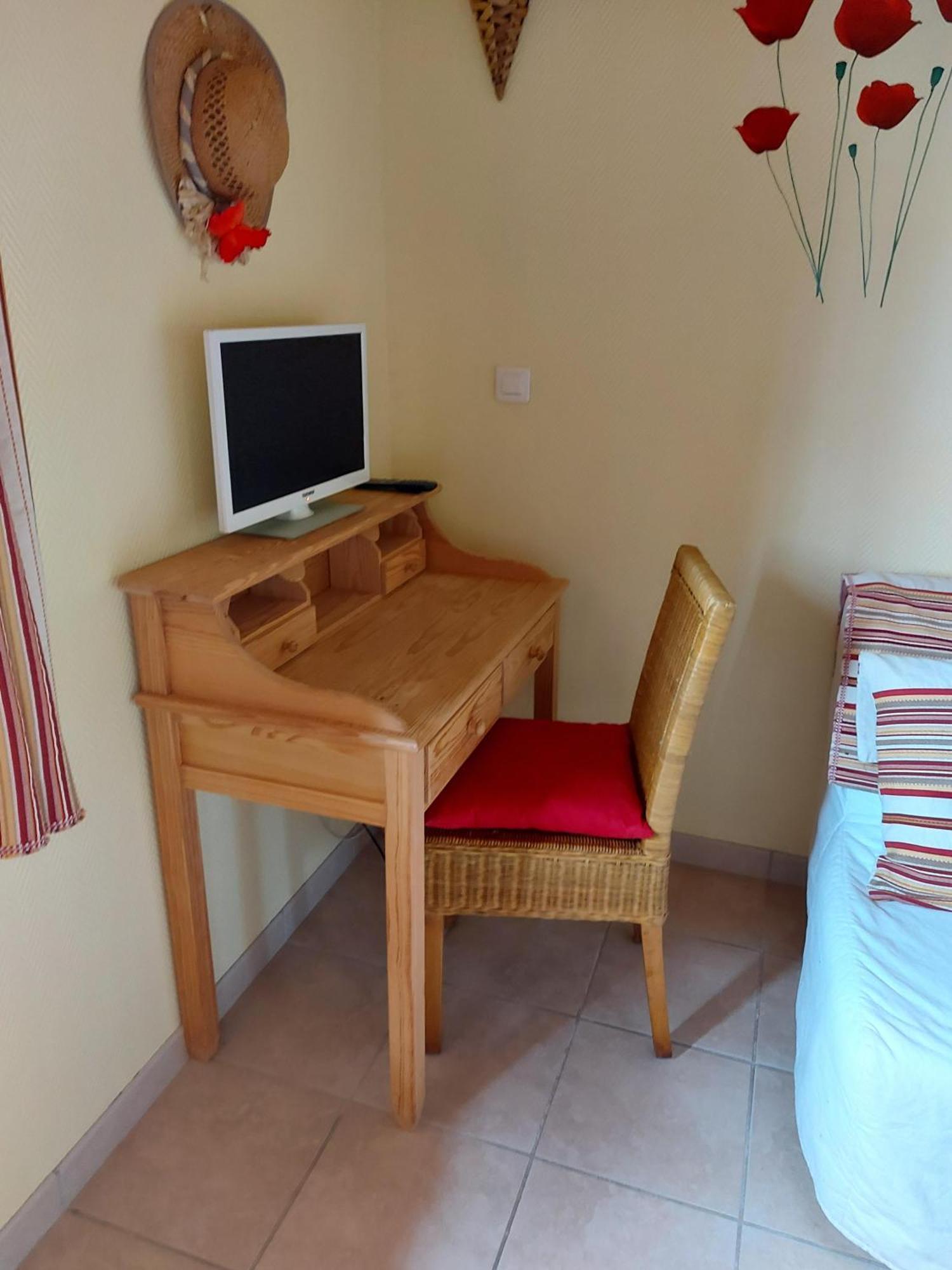 Le Moulin De L'Etang Hotel Chaneins Room photo