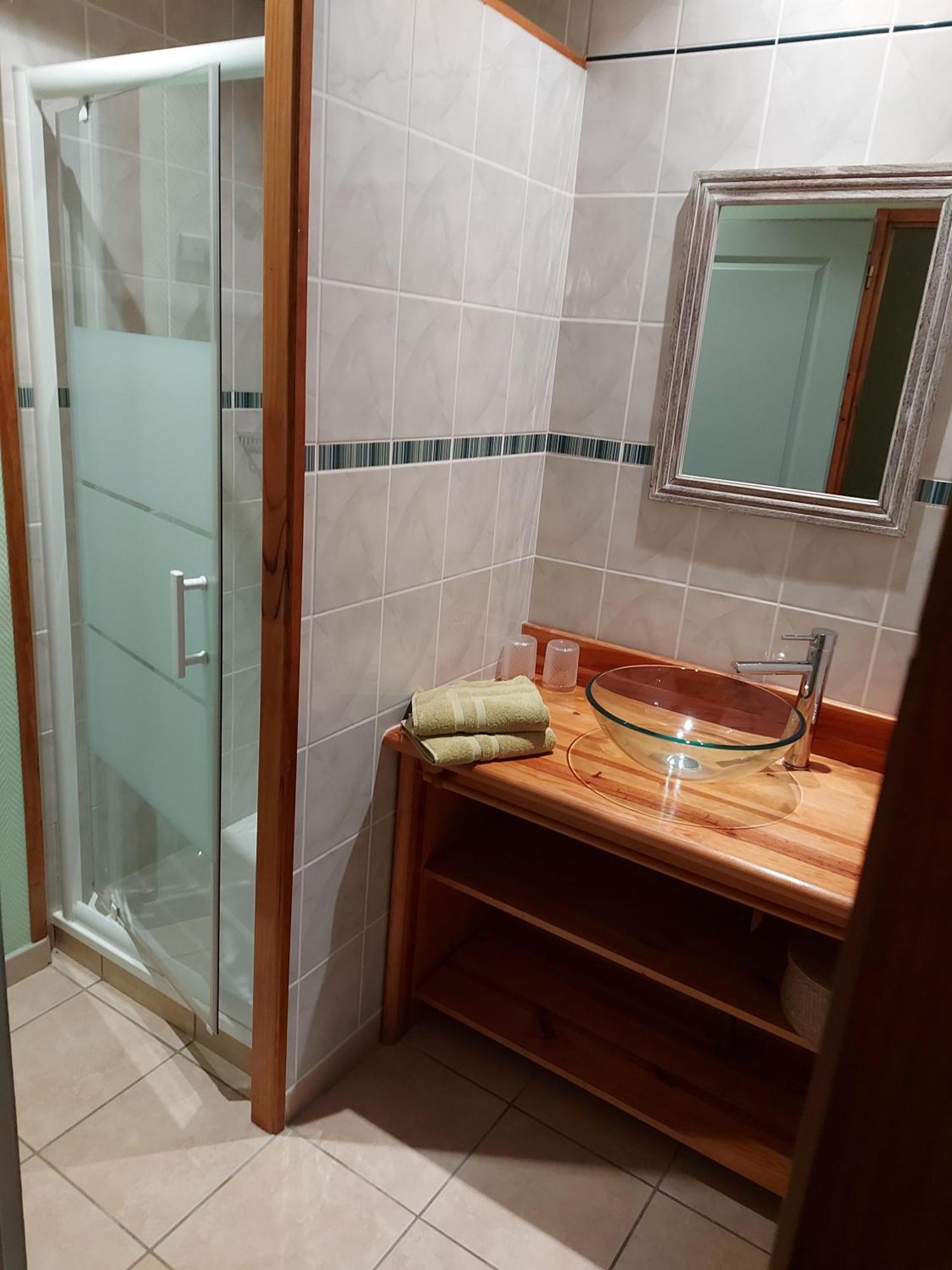 Le Moulin De L'Etang Hotel Chaneins Room photo